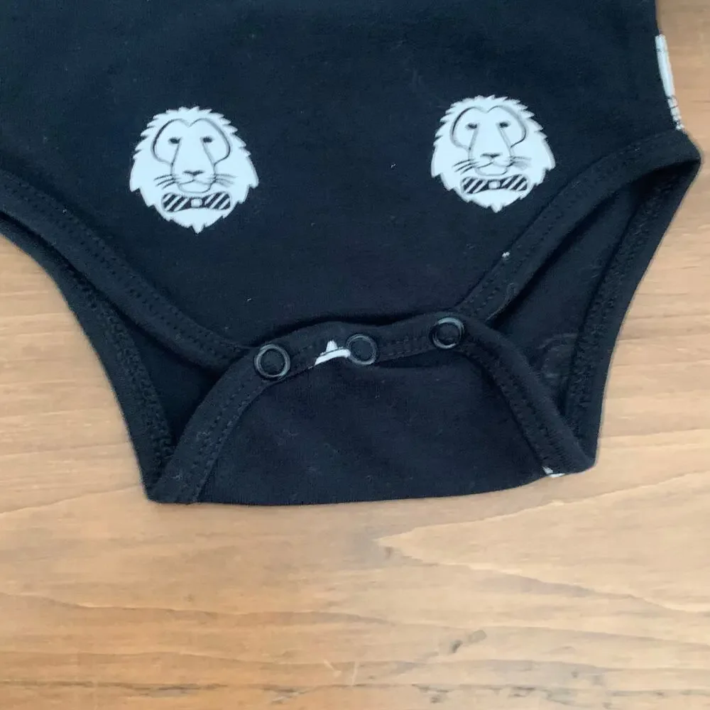 CarlijnQ Lions Head Infant Bodysuit Black Organic Cotton Baby Size 3-6 Month NEW